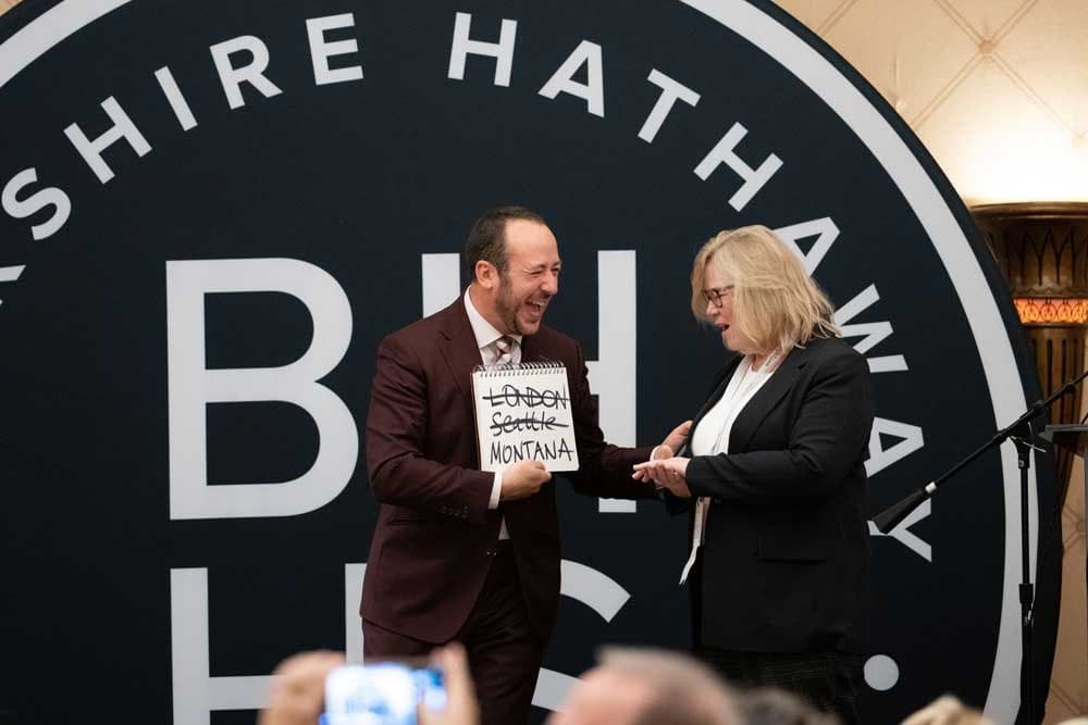 Magician performing at a Orlando event